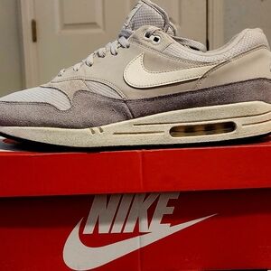 Air Max 1 size 13 "Rare"